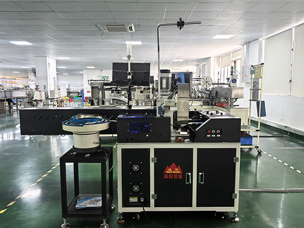 端子胶壳一体机